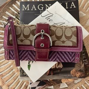 Coach Limited Edition RARE HTF Wallet/ Wristlet Clutch Purse